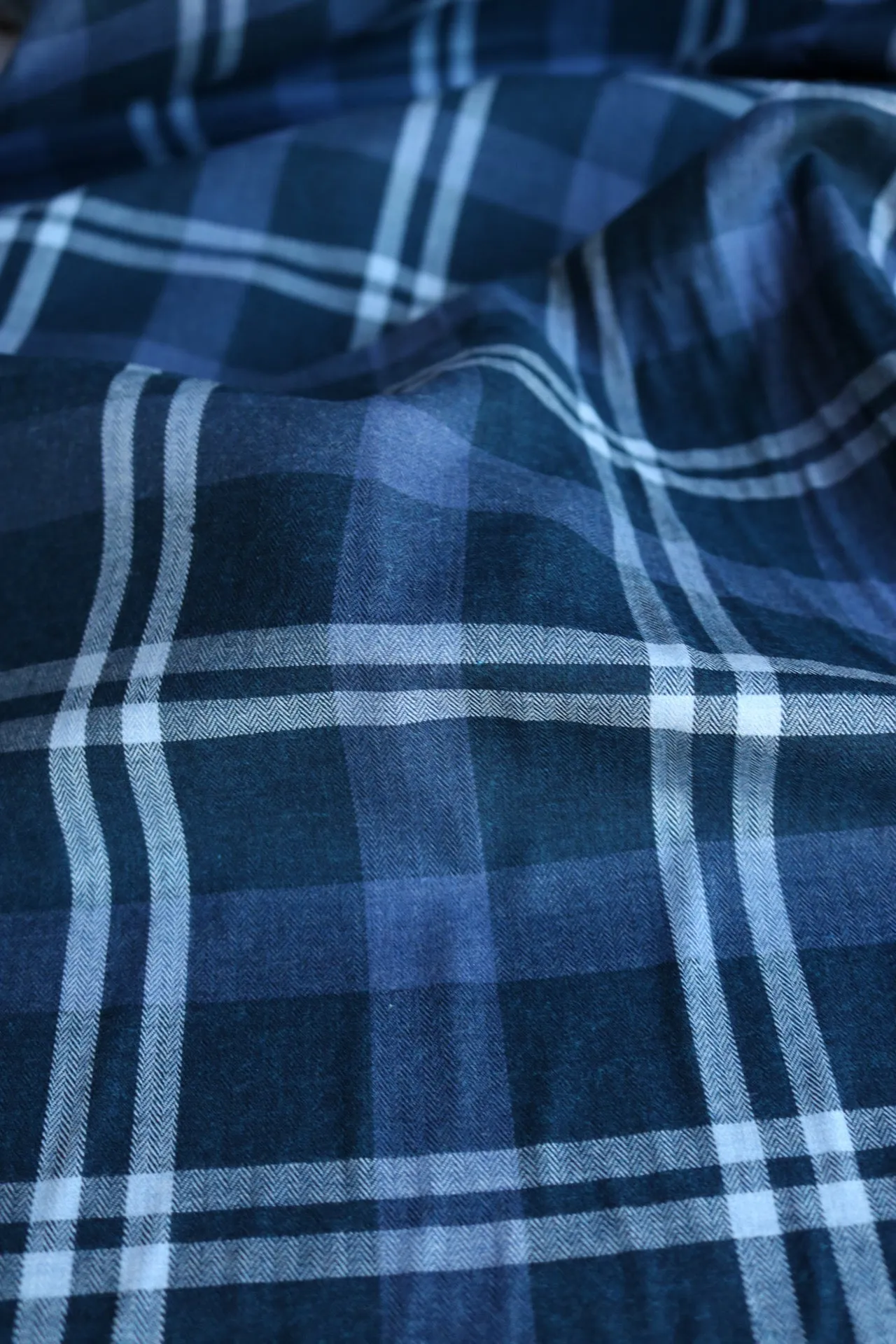 Dark Navy | Lisbon Brushed Plaid Melange | Robert Kaufman