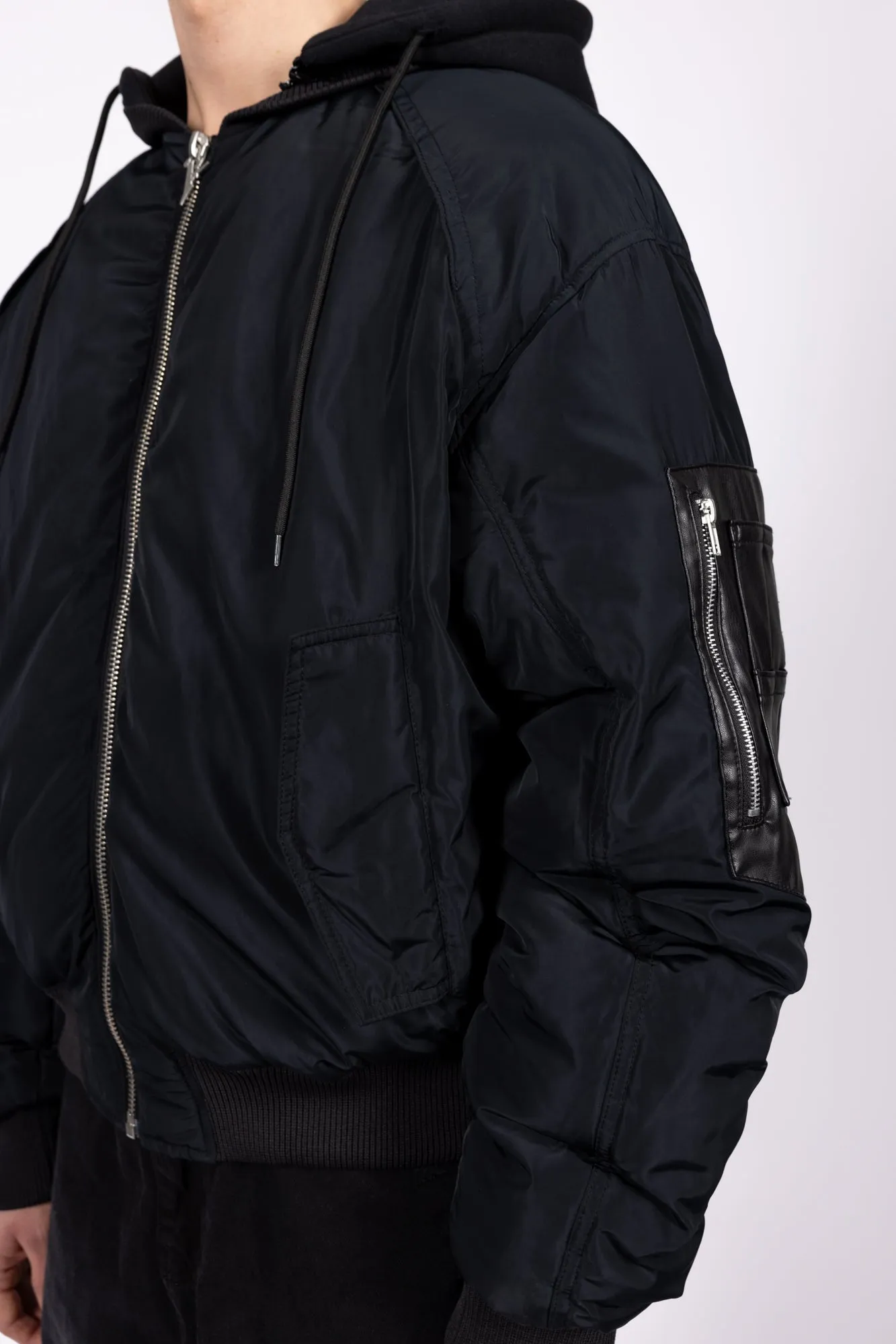 HOODED PUFFED BOMBER JACKET BLACK