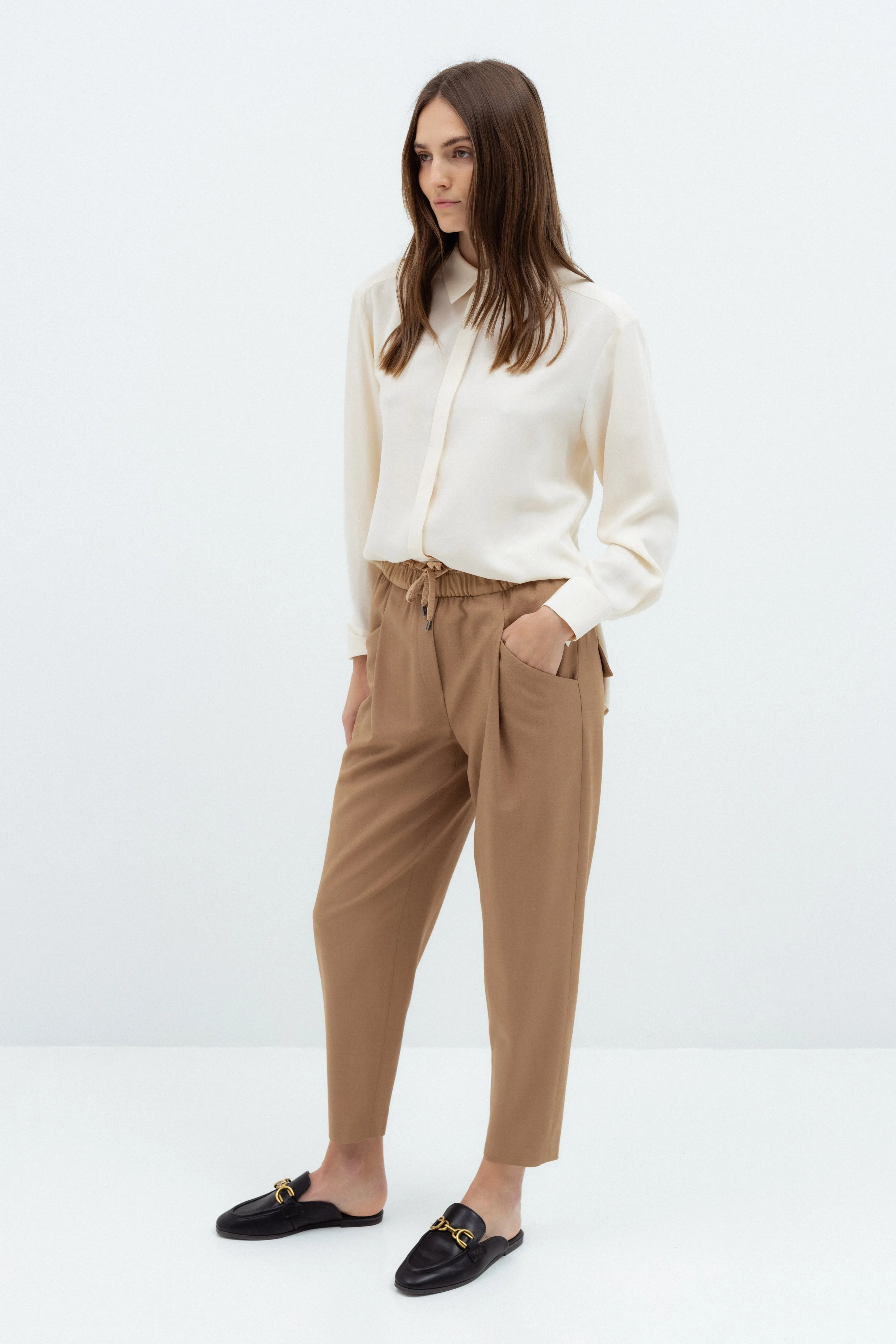 JOGGER CAMEL TROUSERS WITH ELASTIC WAISTBAND