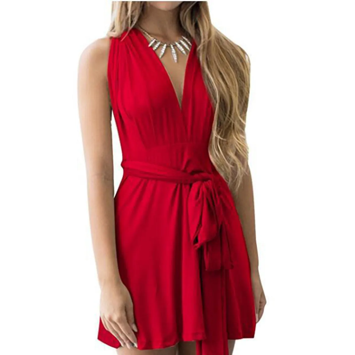 Women Wholesale Sleeveless Halter Backless Dresses